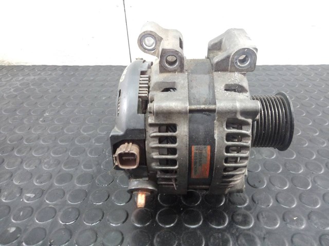 Alternator 2706051030 Toyota