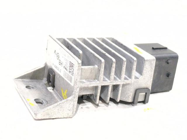Przekaźnik świec żarowych 271203982R RENAULT