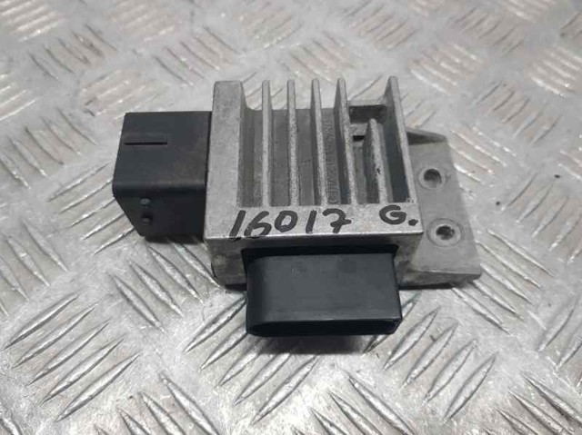 Przekaźnik świec żarowych 271203982R RENAULT