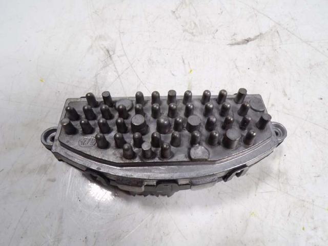 Rezystor wentylatora nagrzewnicy (ogrzewacza kabiny) 271505535R RENAULT