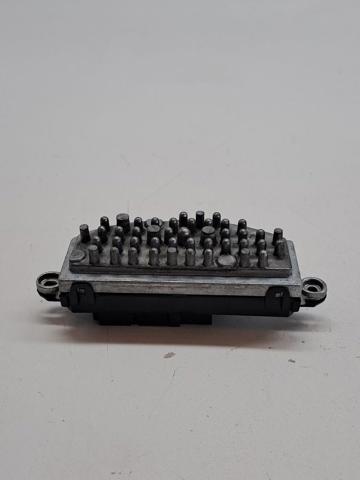 Rezystor wentylatora nagrzewnicy (ogrzewacza kabiny) 271505535R RENAULT