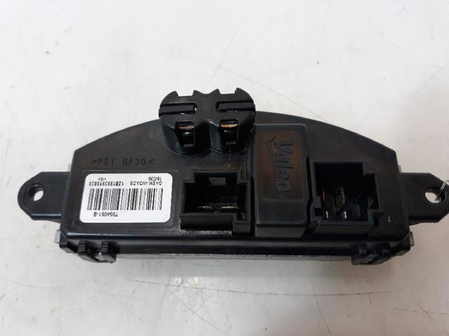 Rezystor wentylatora nagrzewnicy (ogrzewacza kabiny) 271505535R RENAULT