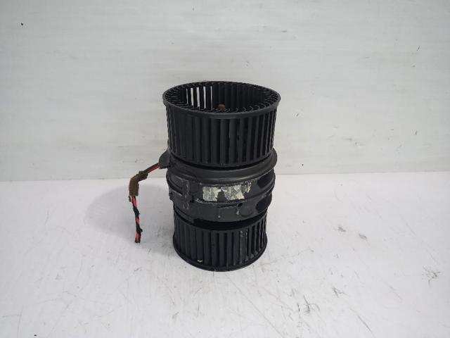 Silniczek wentylatora nagrzewnicy (ogrzewacza wnętrza) 272109961R RENAULT