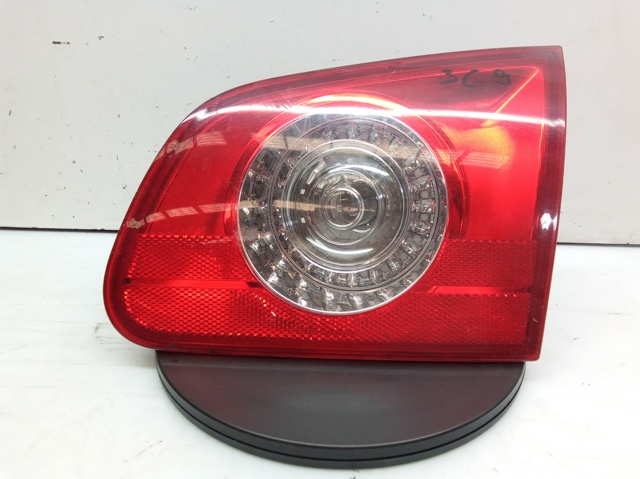 Lampa zespolona tylna prawa wewnętrzna 27448002 VAG