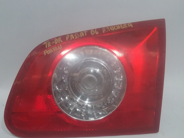 Lampa zespolona tylna prawa wewnętrzna 27448002 VAG