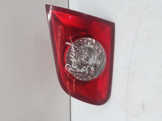 Lampa zespolona tylna prawa wewnętrzna 27448002 VAG