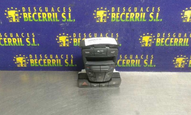 Sterownik trybów ogrzewania/klimatyzacji 275100002R RENAULT