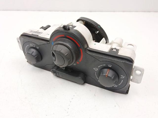 Sterownik trybów ogrzewania/klimatyzacji Renault Kangoo 2 FW0