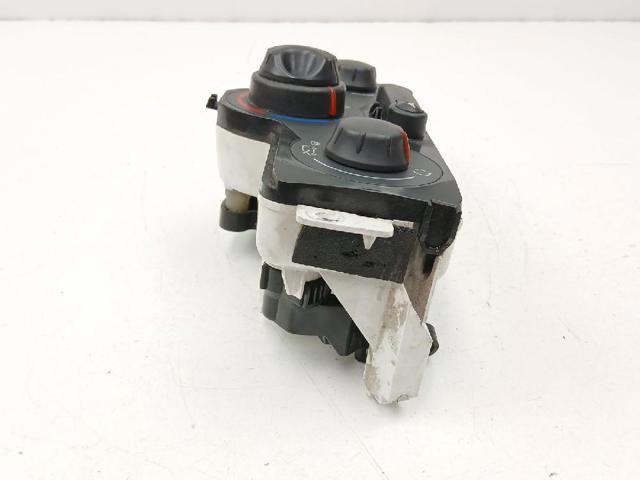 Sterownik trybów ogrzewania/klimatyzacji Renault Kangoo 2 FW0