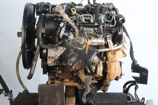 276DT Land Rover