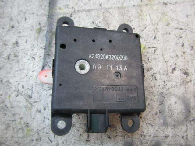 Silniczek klapy nagrzewnicy 27730ET00A NISSAN