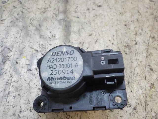 Silniczek sterujący klapą recyrkulacji powietrza 277322711R RENAULT