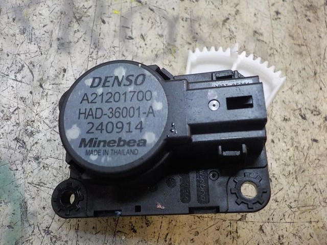 Silniczek sterujący klapą recyrkulacji powietrza 277322711R RENAULT