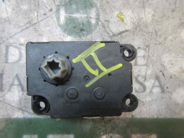 Silniczek klapy nagrzewnicy 277323754R RENAULT