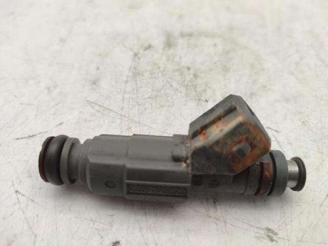 Wtryskiwacz paliwa 280155823 BMW