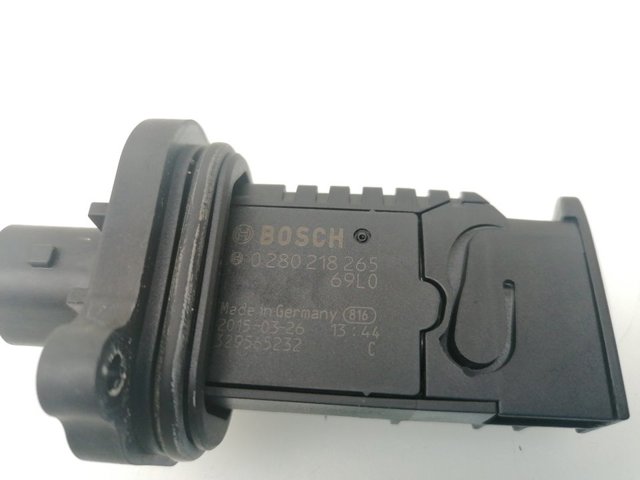 Czujnik przepływu powietrza, przepływomierz powietrza M.A.F. 280218265 SUZUKI