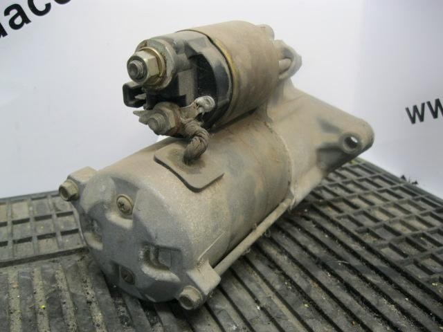 Rozrusznik Toyota Corolla E8