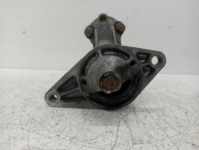 Rozrusznik Toyota Corolla E9