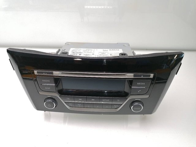 Radioodtwarzacz (radio AM/FM) 281854CA0A NISSAN