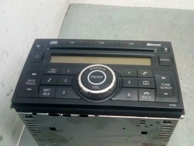 Radioodtwarzacz (radio AM/FM) 28185JD000 NISSAN