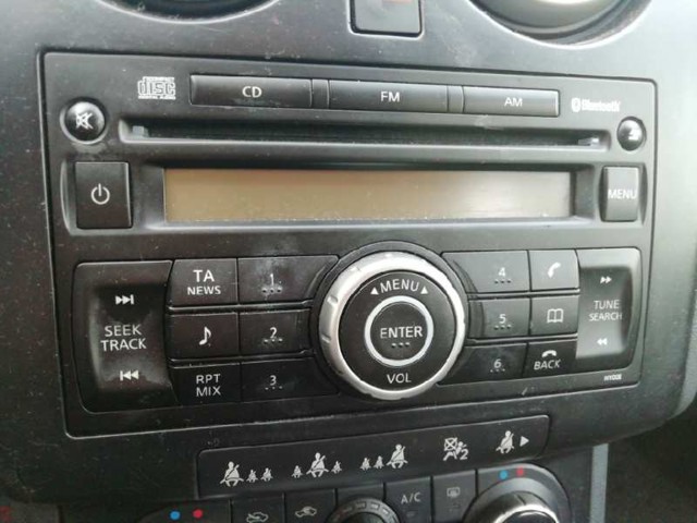 Radioodtwarzacz (radio AM/FM) 28185JD00A NISSAN