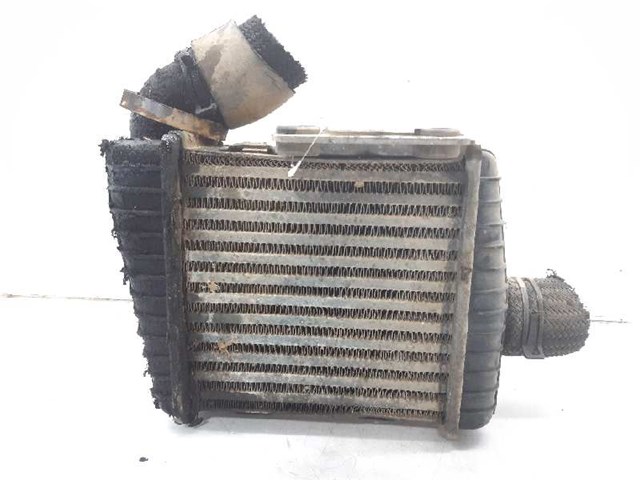 Chłodnica intercoolera 2827027010 HYUNDAI