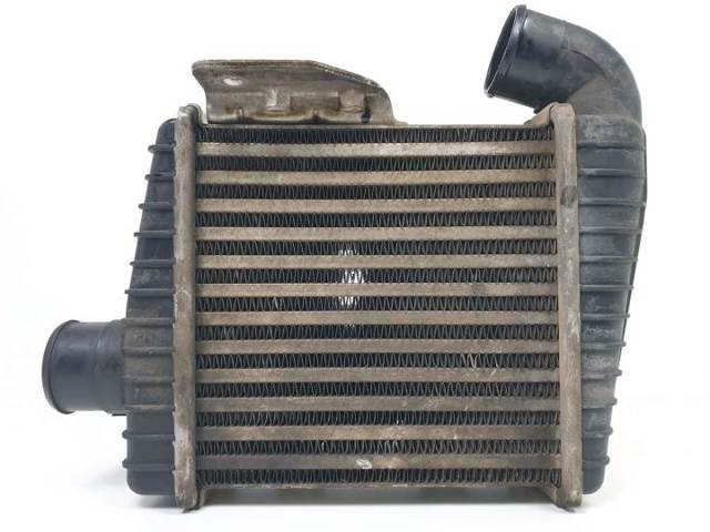 Chłodnica intercoolera 2827027010 HYUNDAI