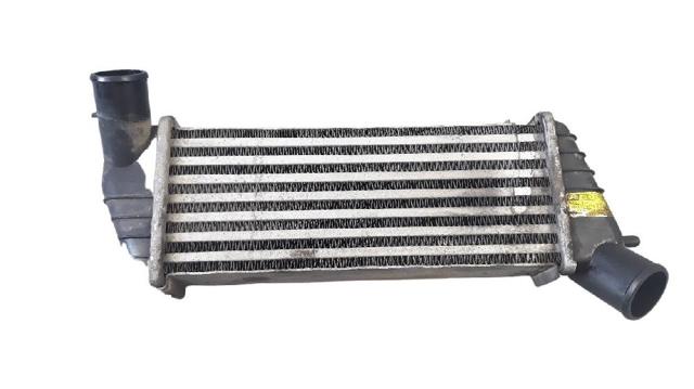 Chłodnica intercoolera 2827027500 HYUNDAI