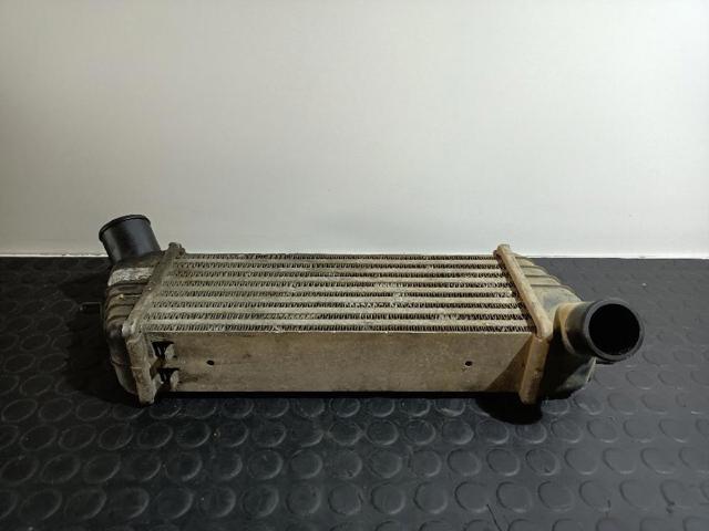 Chłodnica intercoolera 2827027500 HYUNDAI