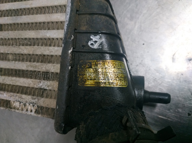 Chłodnica intercoolera 2827027500 HYUNDAI