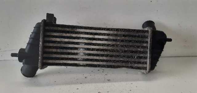 Chłodnica intercoolera 2827027500 HYUNDAI