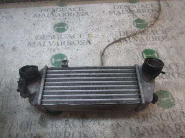 Chłodnica intercoolera 282702A720 HYUNDAI