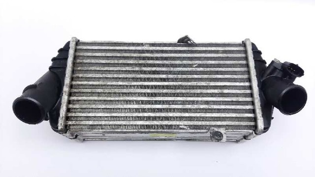 Chłodnica intercoolera 282702A770 HYUNDAI