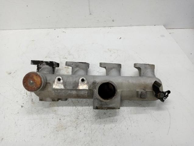 Kolektor ssący Hyundai Galloper JK