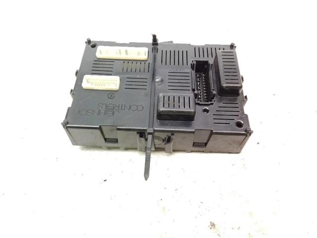 Blok komfortu 284B29U00A NISSAN