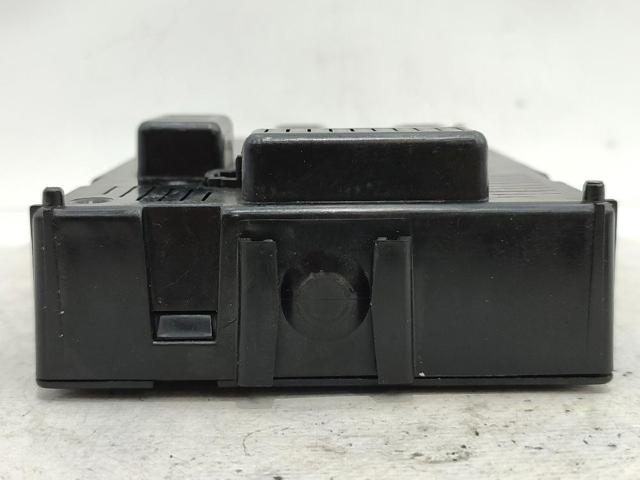 Blok komfortu Nissan Tiida C11X