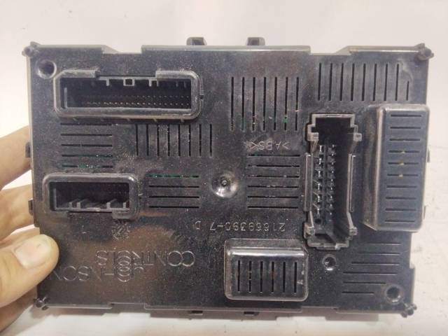 Blok komfortu Nissan Tiida C11X