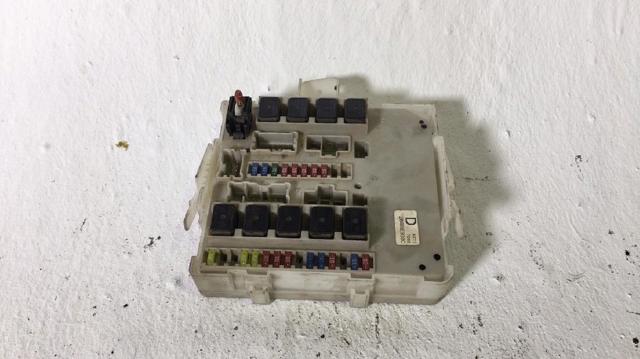 Skrzynka bezpieczników 284B6EB30C NISSAN