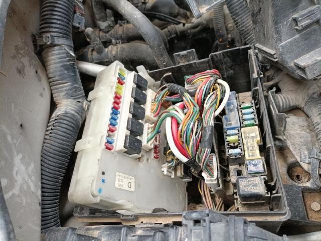 Skrzynka bezpieczników 284B6EB30C NISSAN