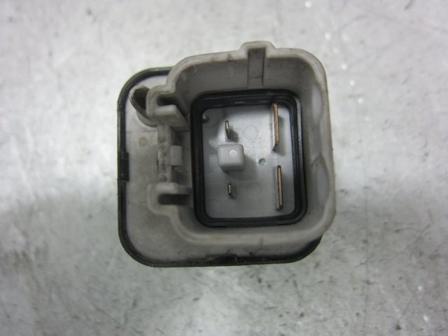 Przekaźnik świec żarowych Toyota Corolla R10