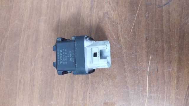 Przekaźnik świec żarowych Toyota Corolla R10