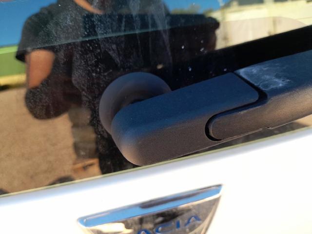 Silniczek wycieraczki tylnej szyby 287102467R RENAULT