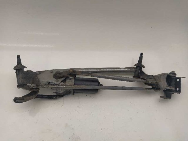 Silniczek wycieraczki szyby przedniej 28810AU310 NISSAN
