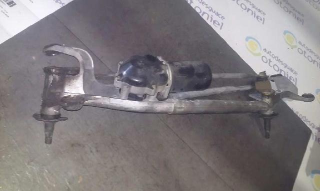 Silniczek wycieraczki szyby przedniej 28810AU310 NISSAN