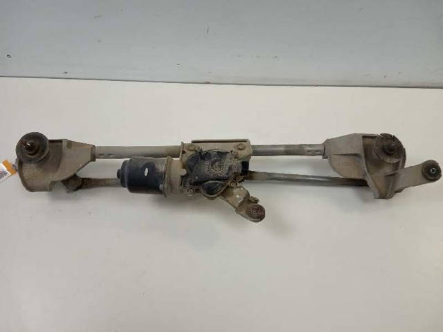 Silniczek wycieraczki szyby przedniej 28815EB400 NISSAN