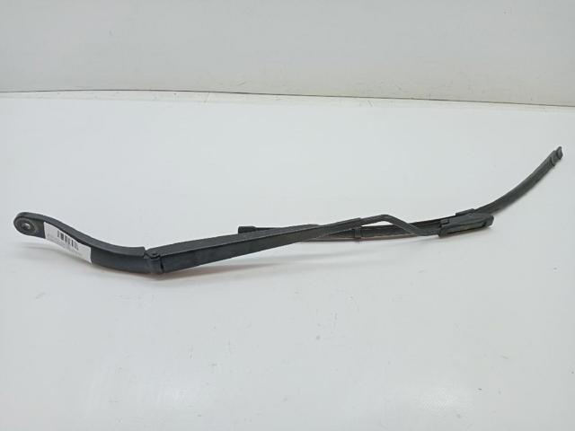Ramię wycieraczki szyby przedniej 288810551R RENAULT