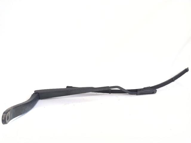 Ramię wycieraczki szyby przedniej 288810551R RENAULT