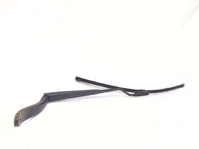 Ramię wycieraczki szyby przedniej 288810551R RENAULT