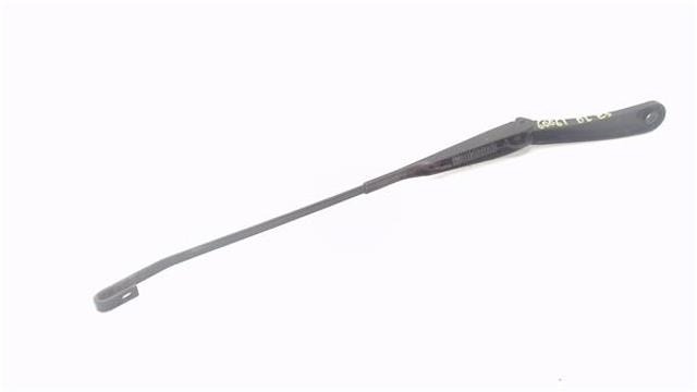 Ramię wycieraczki szyby przedniej Renault DUSTER 1 HS