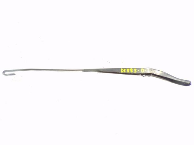Ramię wycieraczki szyby przedniej 288815246R RENAULT
